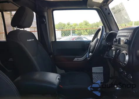 2017 Jeep Wrangler Unlimited Rubicon 4X4 z USA, uszkodzony, nr VIN 1C4BJWFG1HL593259